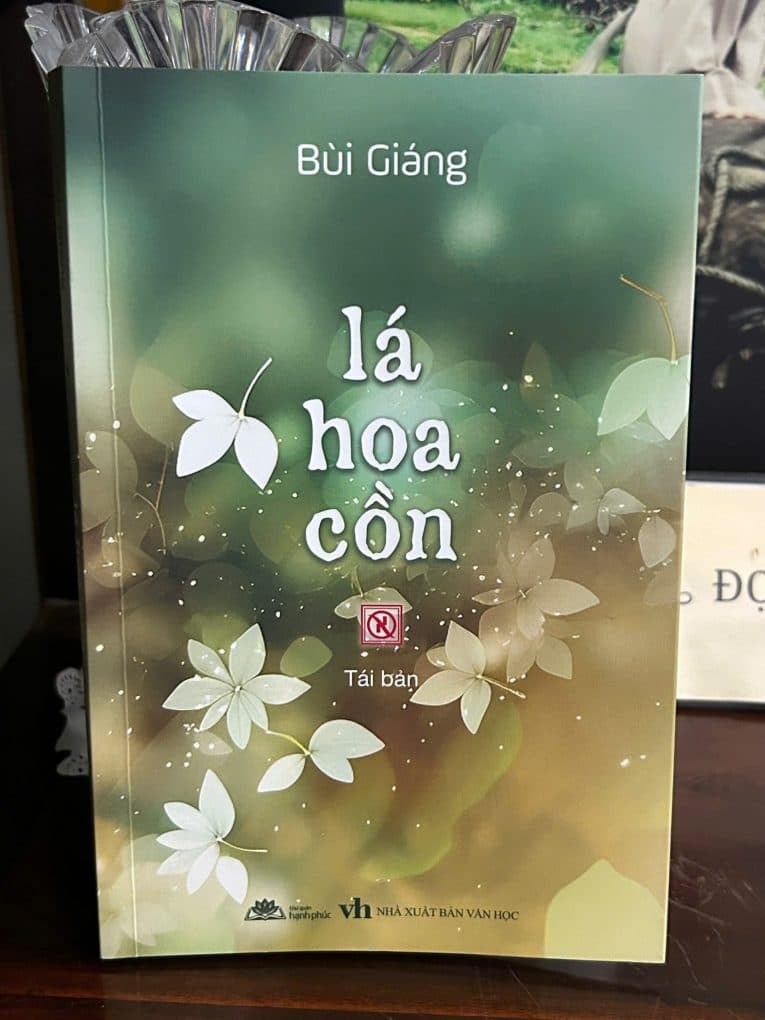 Ảnh bìa LÁ HOA CỒN