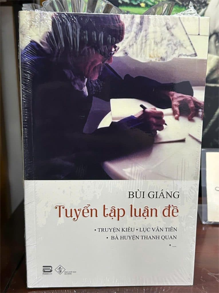 Ảnh bìa TUYỂN TẬP LUẬN ĐỀ
